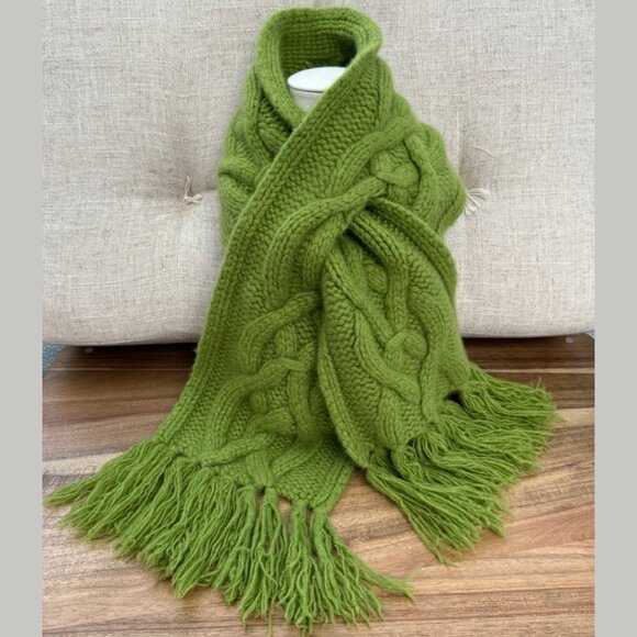Banana Republic thick Aran cable knit pull-through Cashmere scarf green NWT - Picture 3 of 13